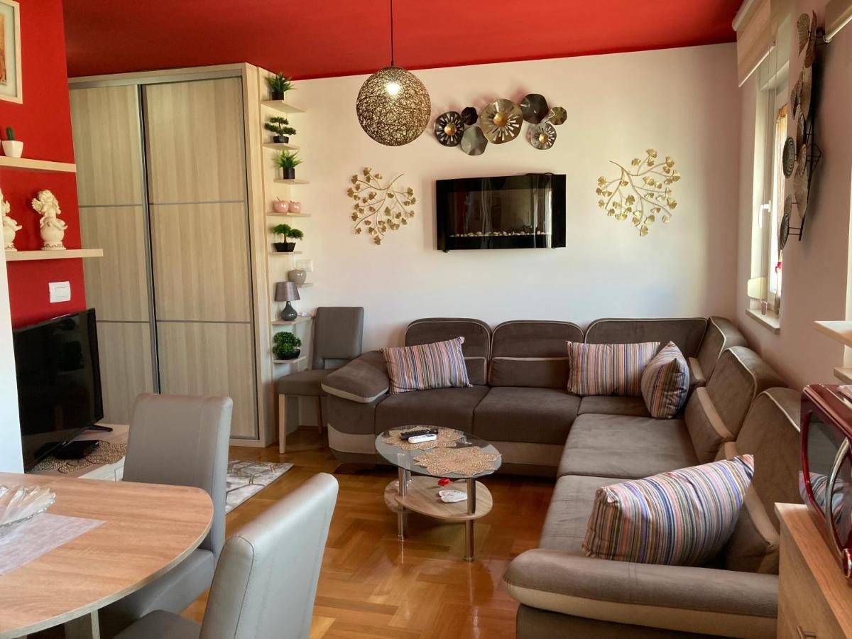 Apartment Capriati With Parking Garage Umag Eksteriør bilde