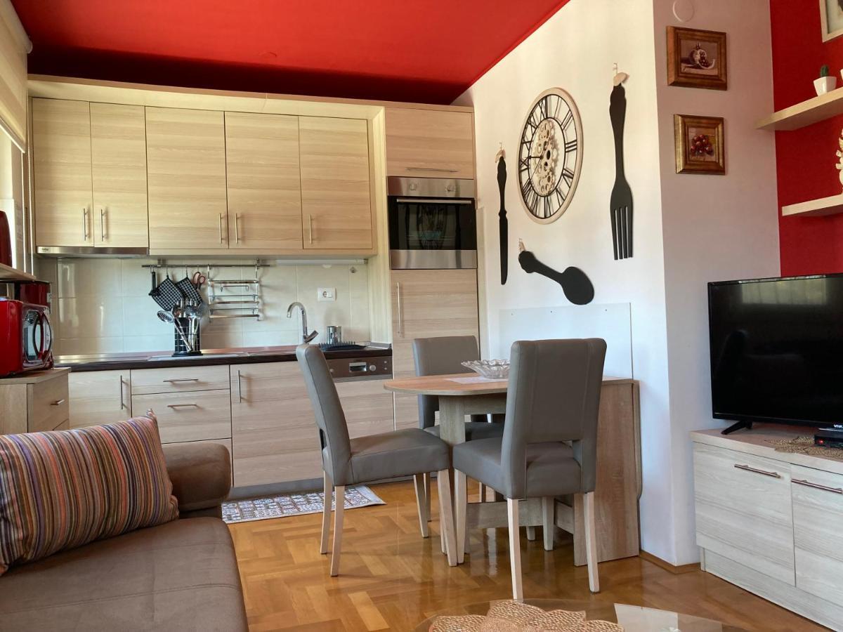 Apartment Capriati With Parking Garage Umag Eksteriør bilde