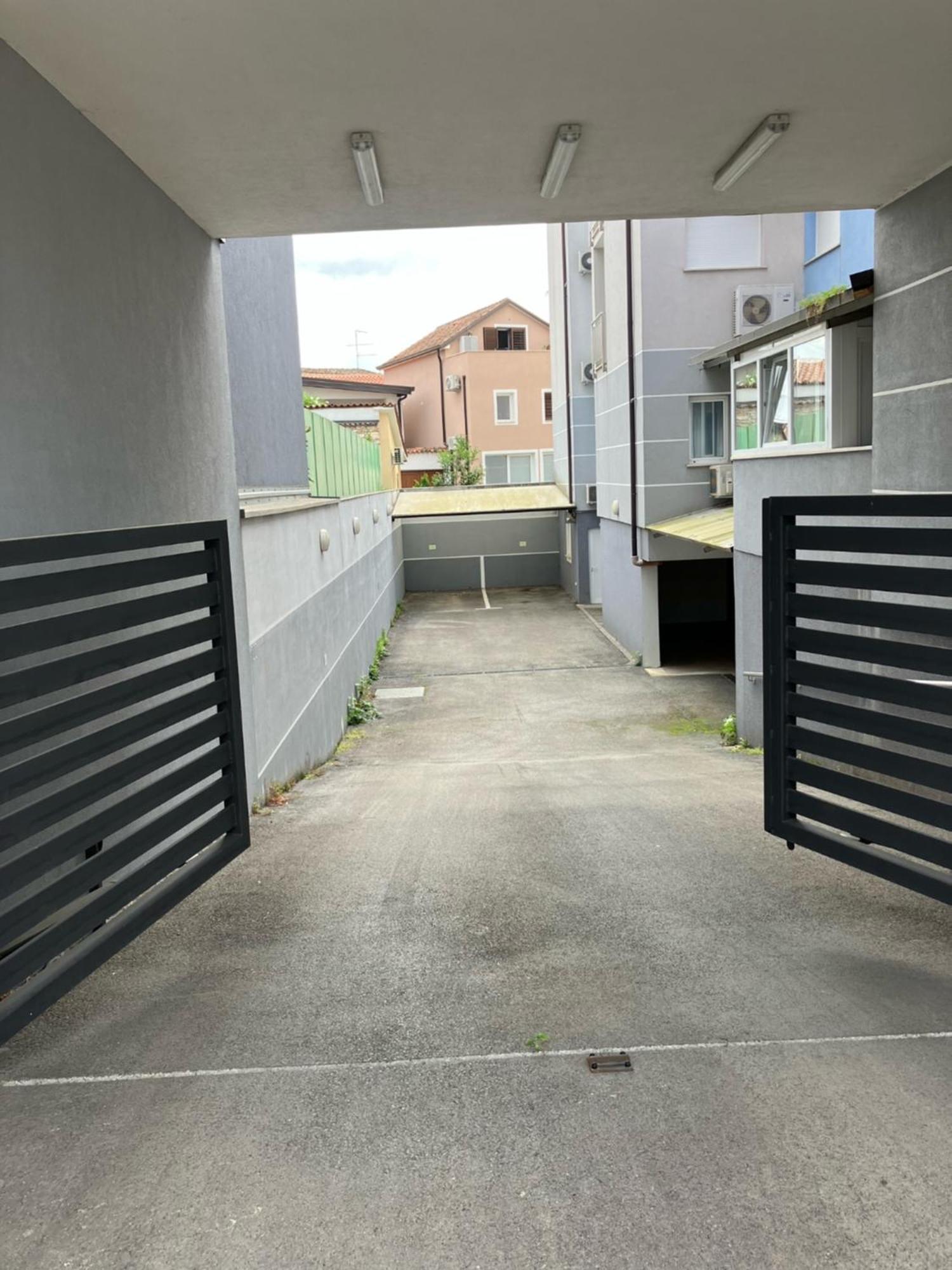 Apartment Capriati With Parking Garage Umag Eksteriør bilde